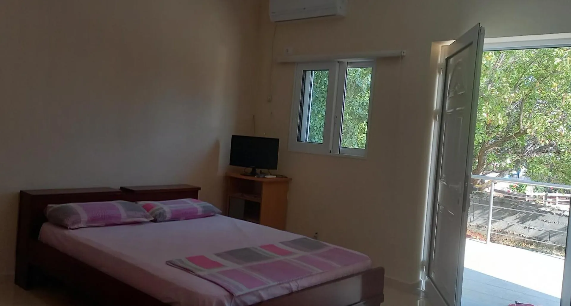 Apartment Villa Melangie Ksamil